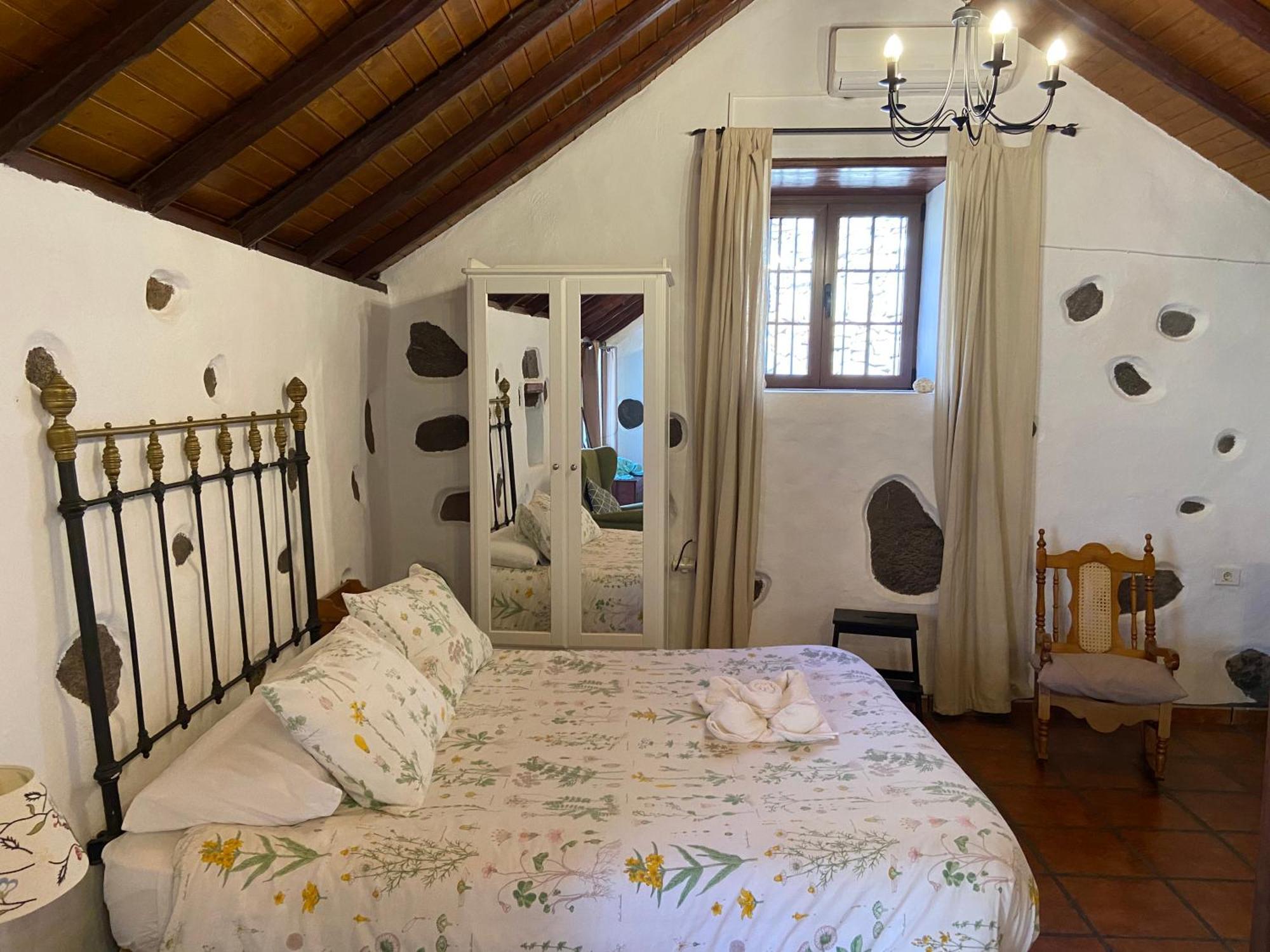 הוילה Santa Lucia La Casa Vieja De La Montana מראה חיצוני תמונה